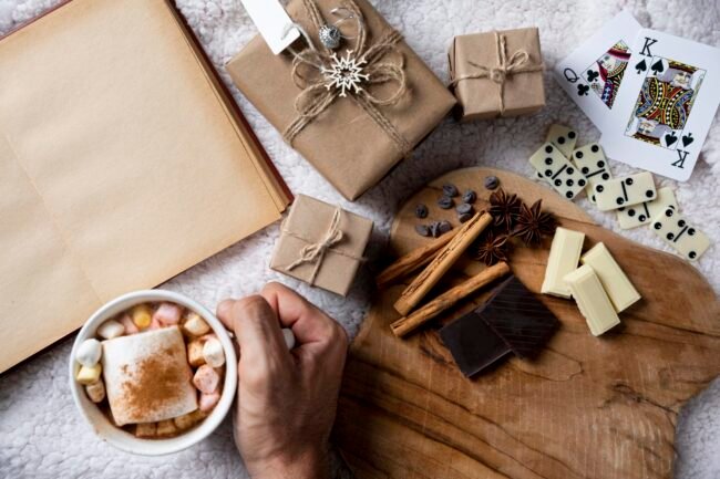 top-view-composition-winter-hygge-elements